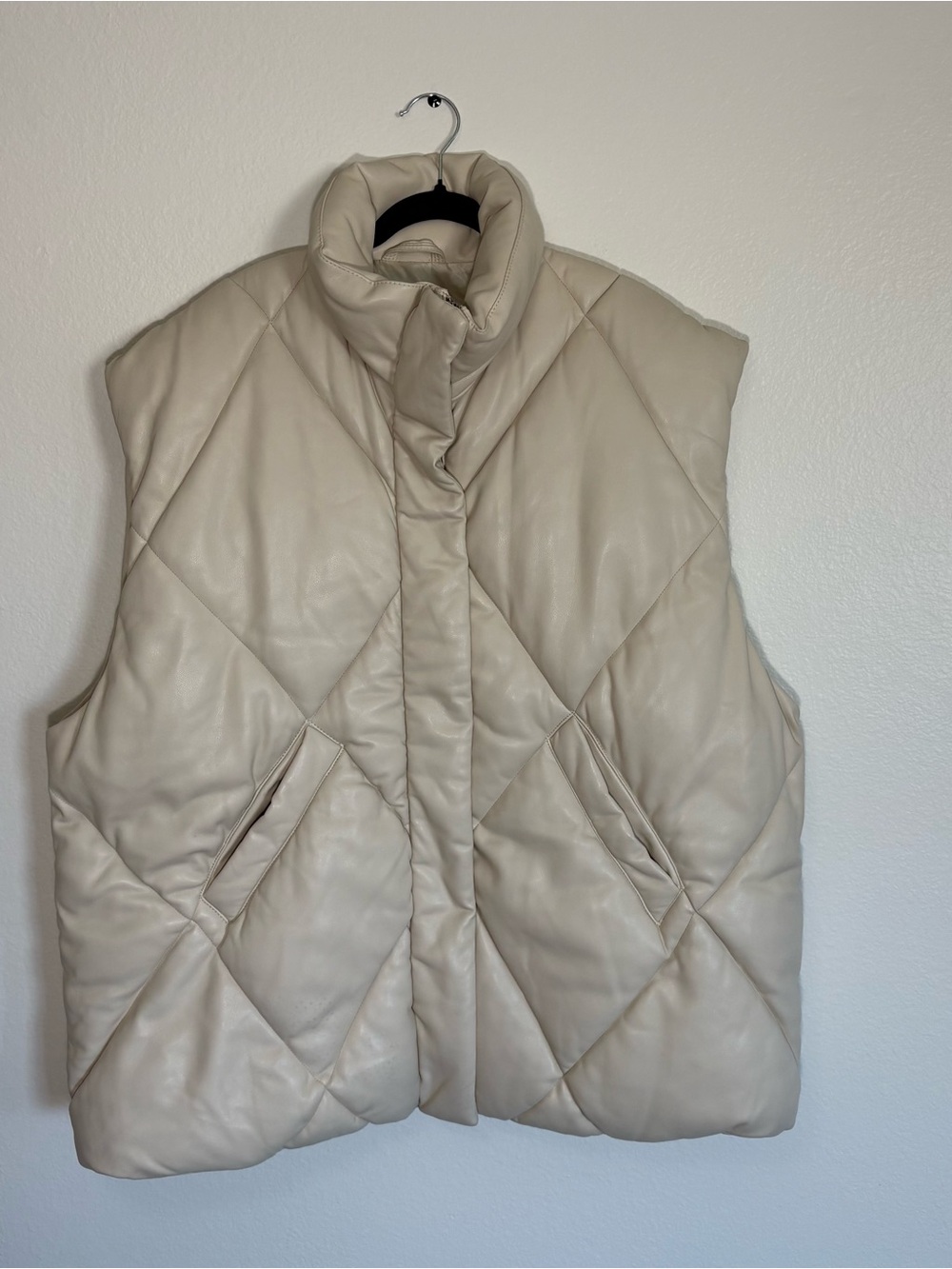 Abercrombie & Fitch Vegan Leather Oversized Vest Women’s Size XL Large Ivory NWT